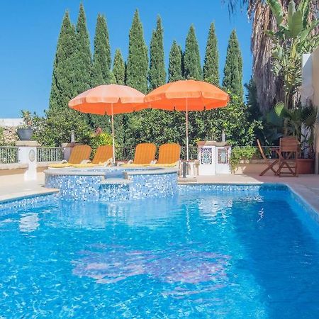 Central Villa Flatlet With Pool - Free Parking And Wifi Lija Luaran gambar