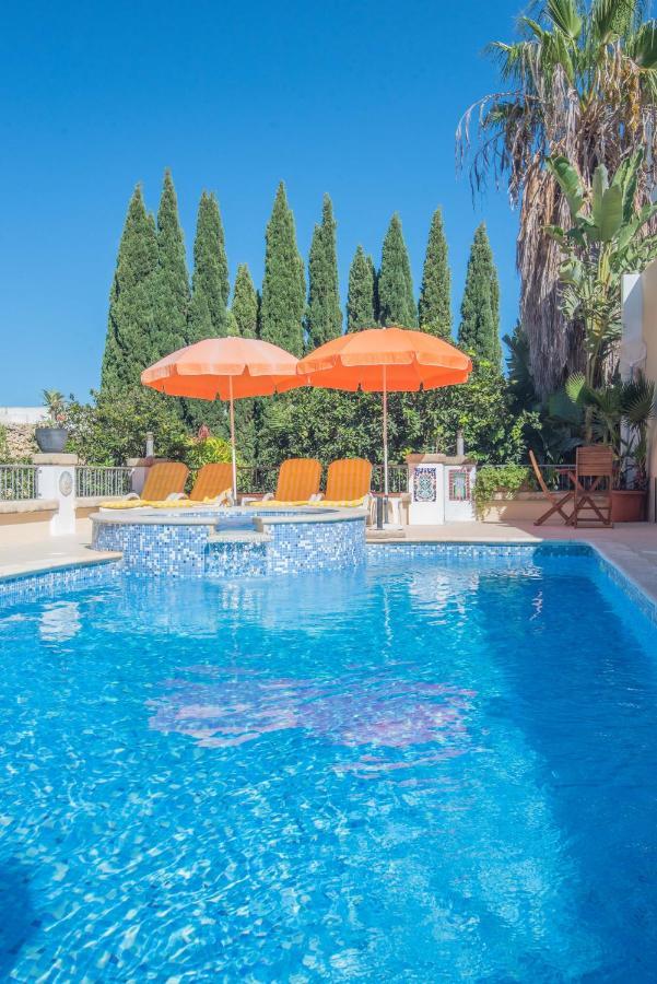 Central Villa Flatlet With Pool - Free Parking And Wifi Lija Luaran gambar