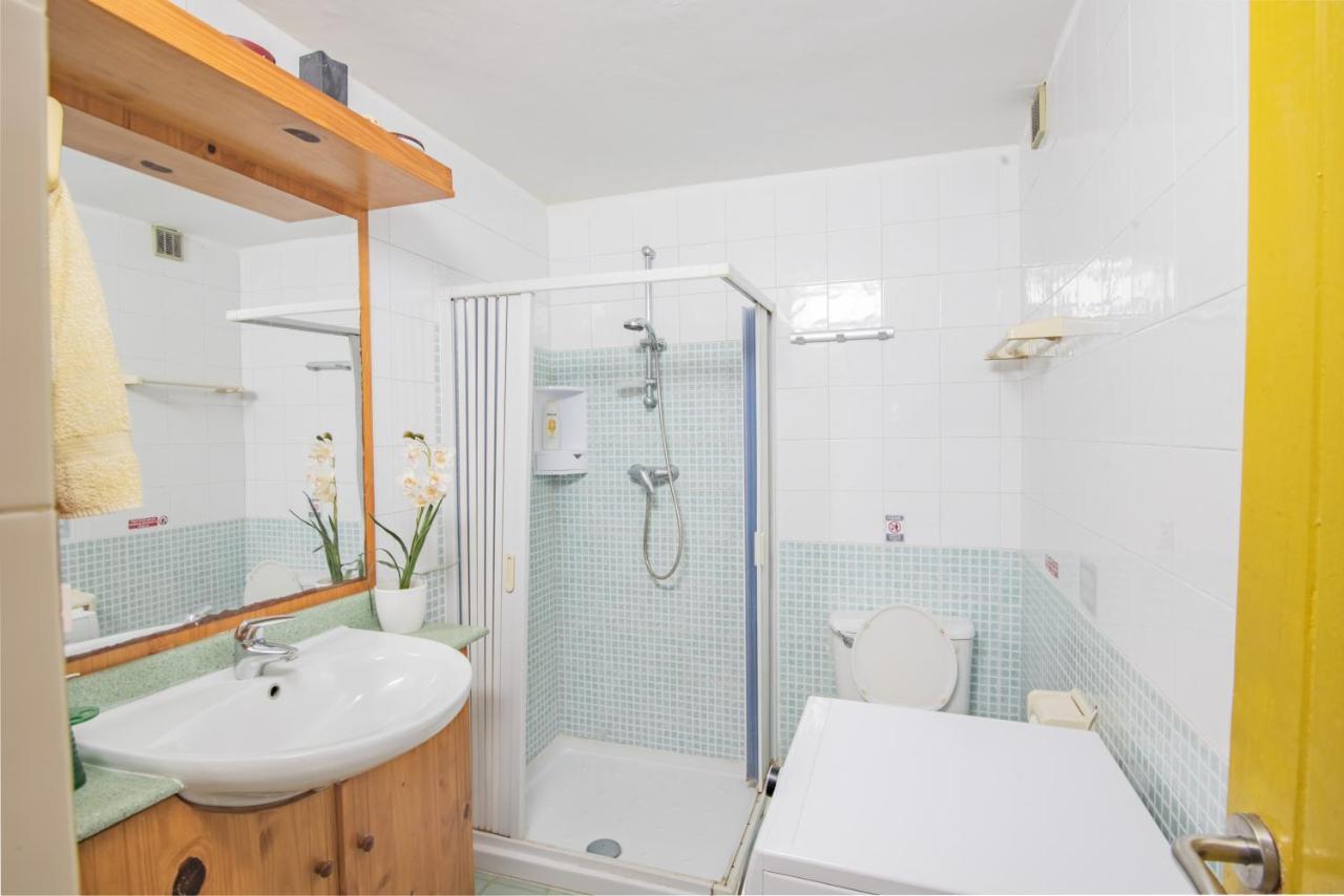 Central Villa Flatlet With Pool - Free Parking And Wifi Lija Luaran gambar