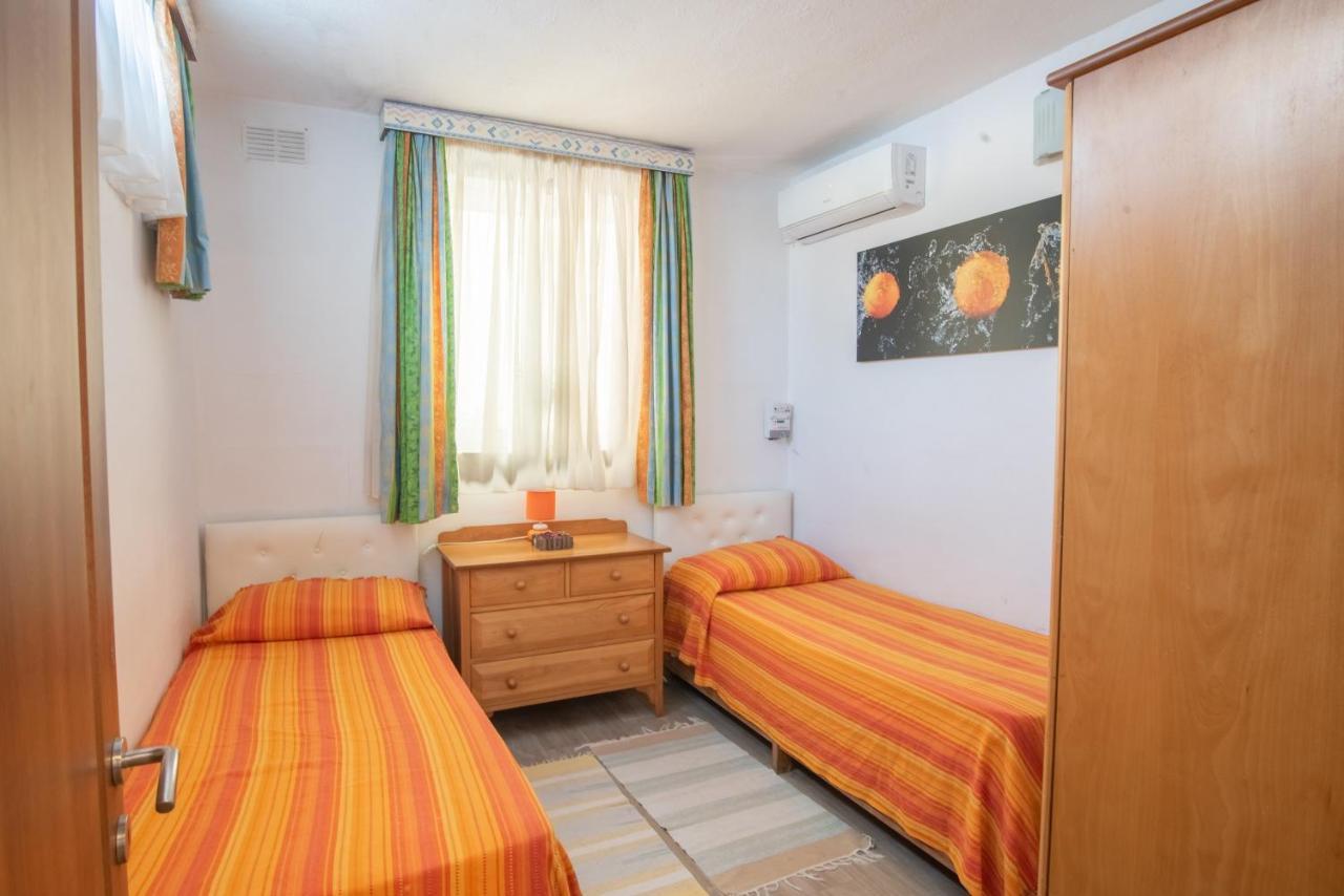 Central Villa Flatlet With Pool - Free Parking And Wifi Lija Luaran gambar